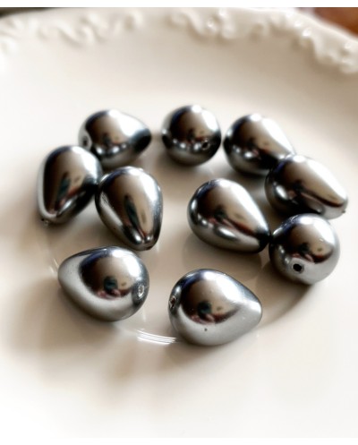 Kriauklės perlų lašai juodos sp., 11x15mm, 1 vnt.